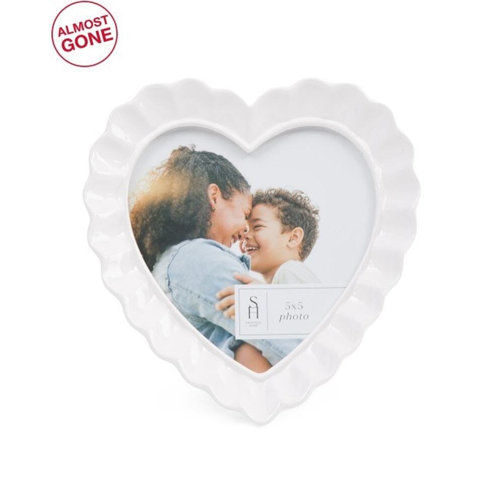 5x5 Scalloped Heart Table Top Frame